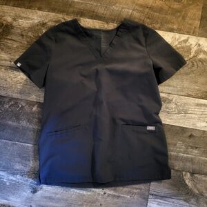 Figs Charcoal Grey Casma 3 Pocket Top